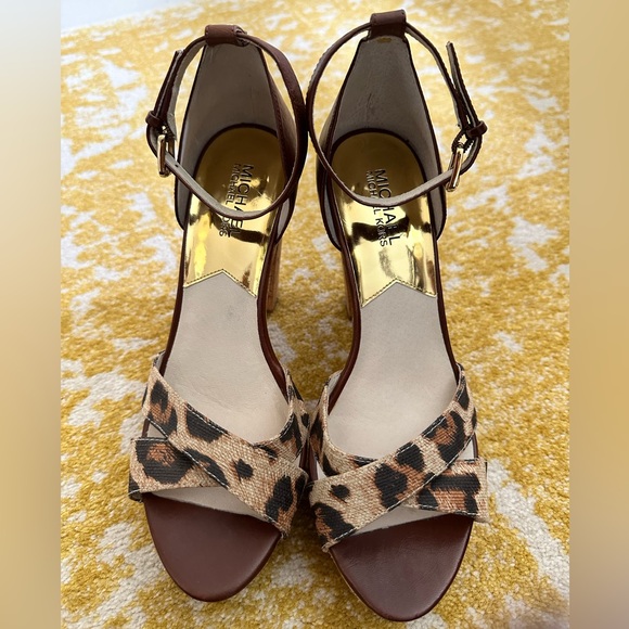 Michael Kors Camilla Platform Sandals, Size 8 - Picture 1 of 10